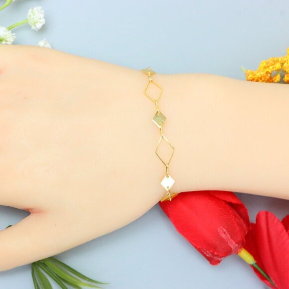 "Elegant & Trendy Bracelet, A Perfect Gift for Women, Thoughtful, EVCH1848 - Picture 7 of 10